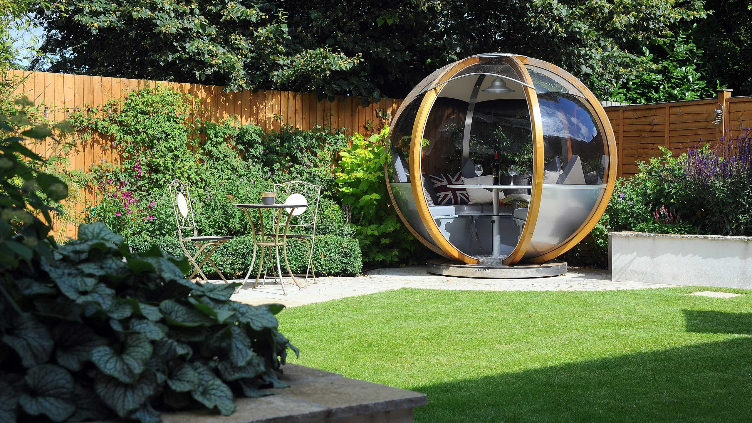 Contemporary & traditional Cotswold landscape garden design