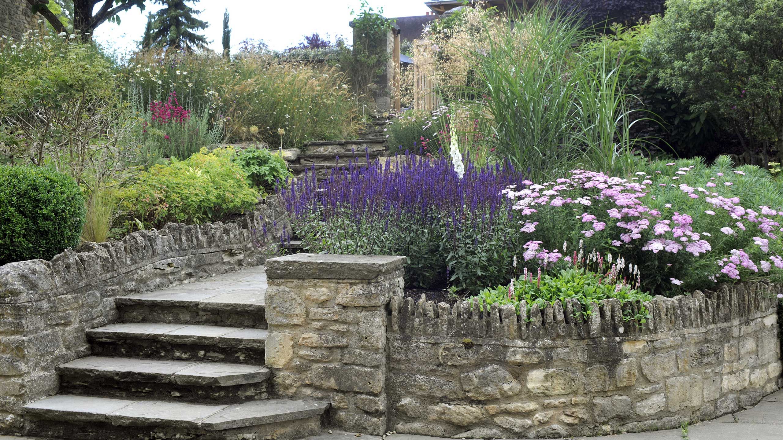 Garden maintenance and aftercare in Cheltenham, Gloucestershire