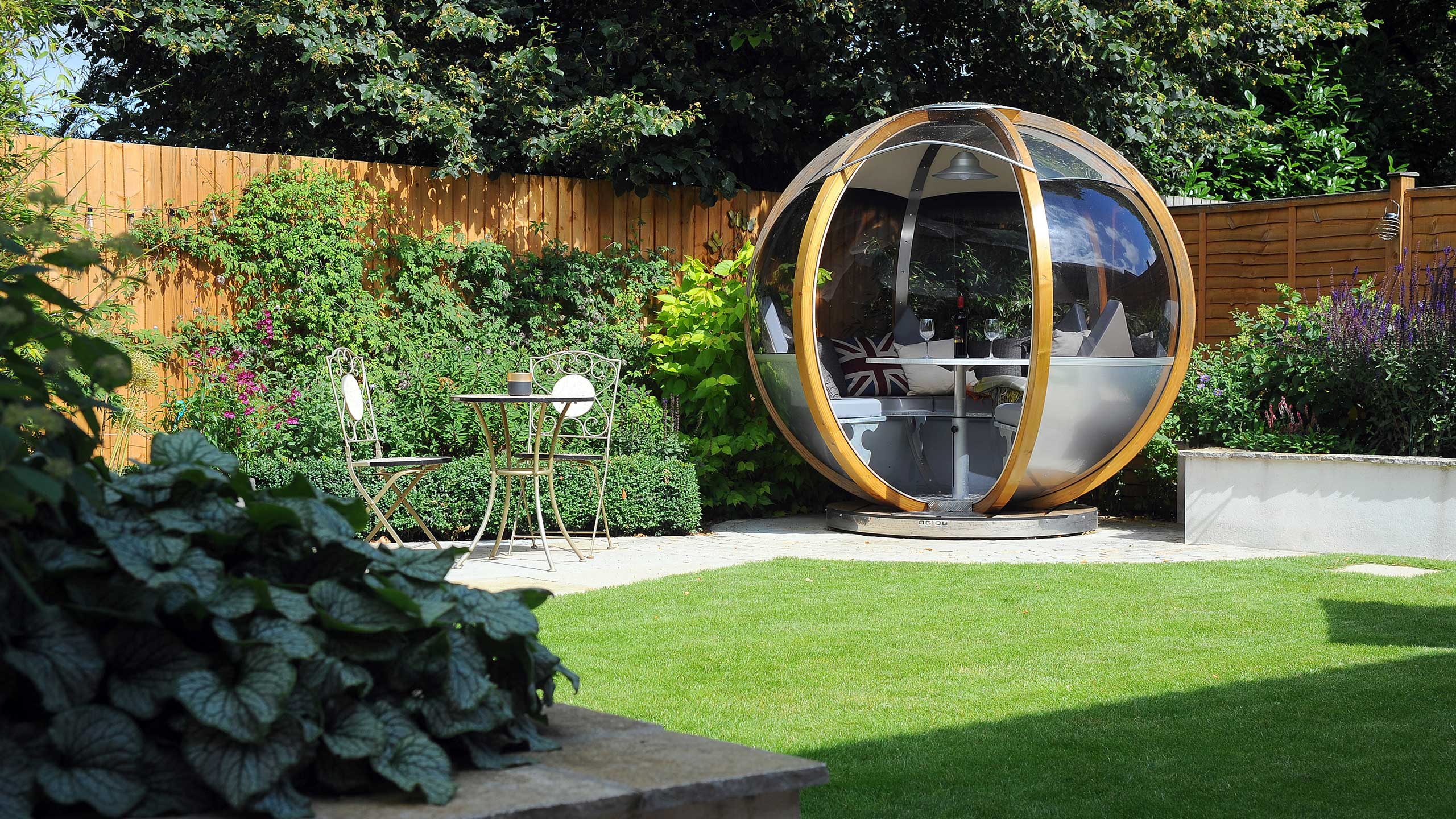 Contemporary & traditional Cotswold landscape garden design